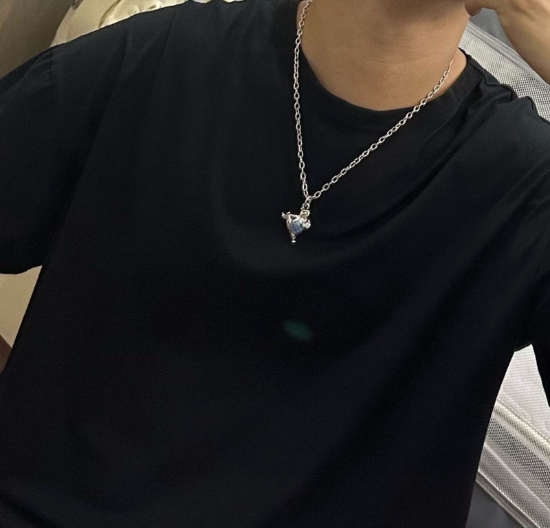 chr1st1an D10r necklaces